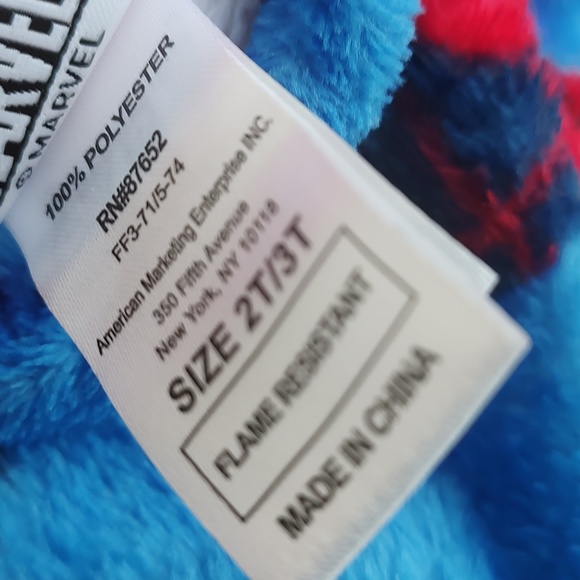 Spiderman Robe - Picture 8 of 9